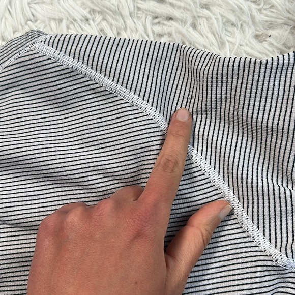 Lululemon Run: Swiftly Tech Long Sleeve Scoop Hyper Stripe White - Picture 5 of 6